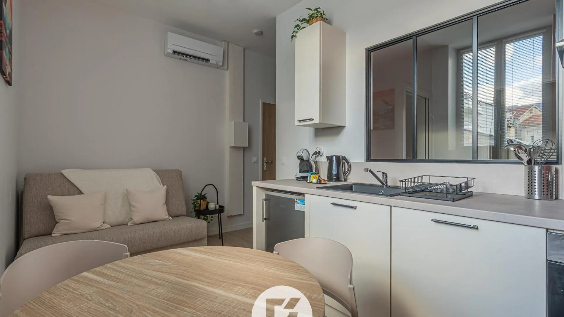 R'Apparts Le Palazzo Γκρενόμπλ 0*,  Γαλλία
