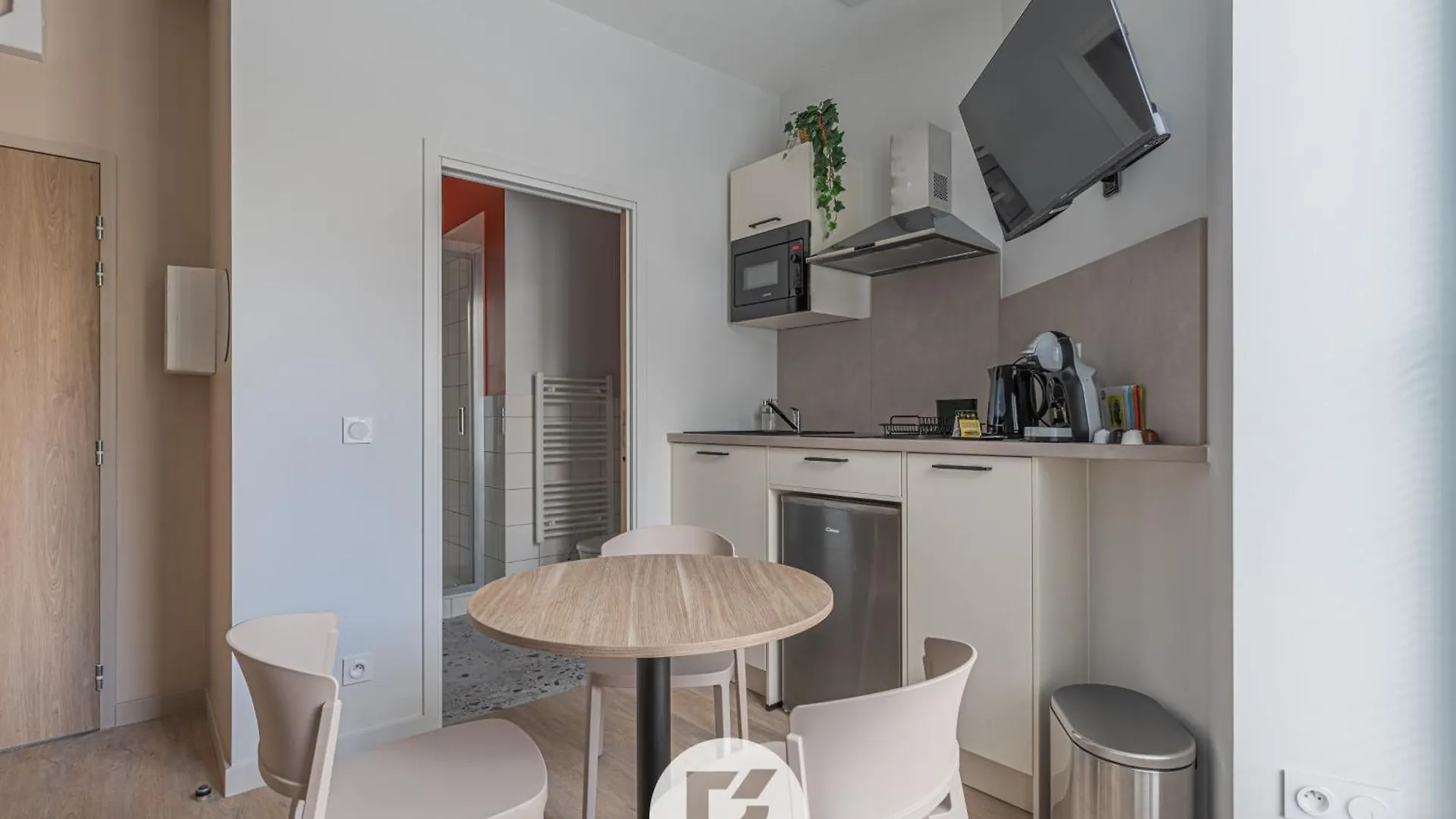 R'Apparts Le Palazzo Grenoble Apartment